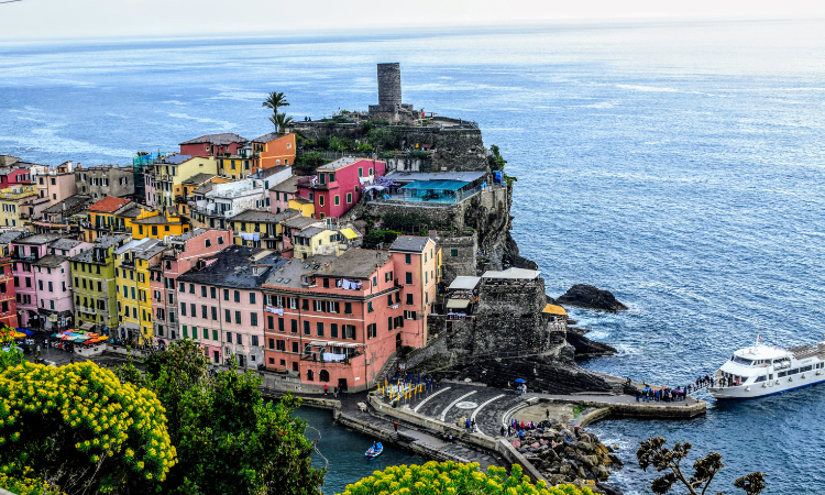 Best Way to See Italy: Train, Coach, Cruise, or Self-Drive?