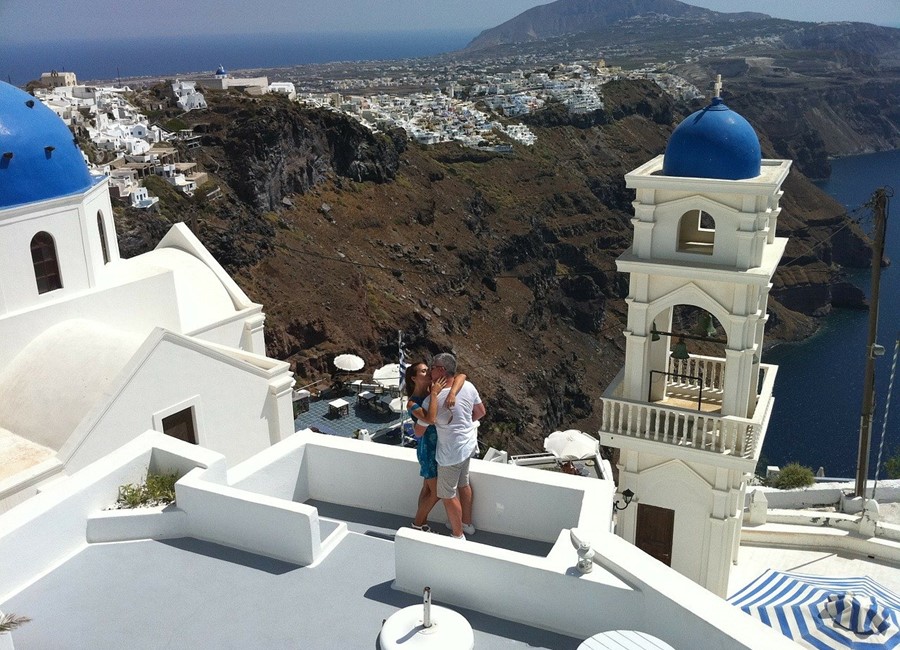Couple in Santorini, Where to Celebrate Your Anniversary
