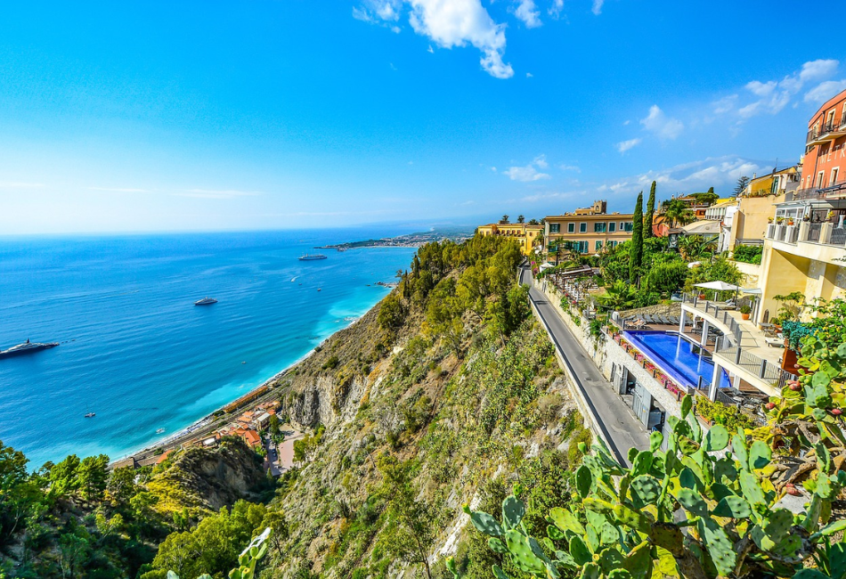 Discover Taormina, Sicily: Where to Stay in the Enchanting Coastal Town  