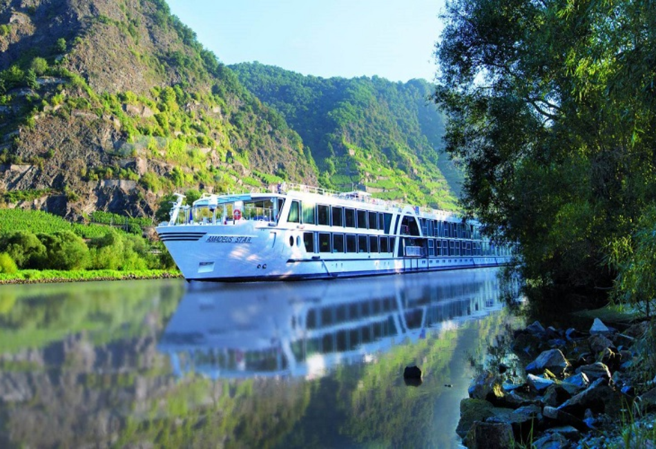 Rhine vs Danube River Cruise: Which is Best?