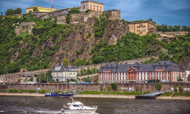 rhine vs danube river cruise