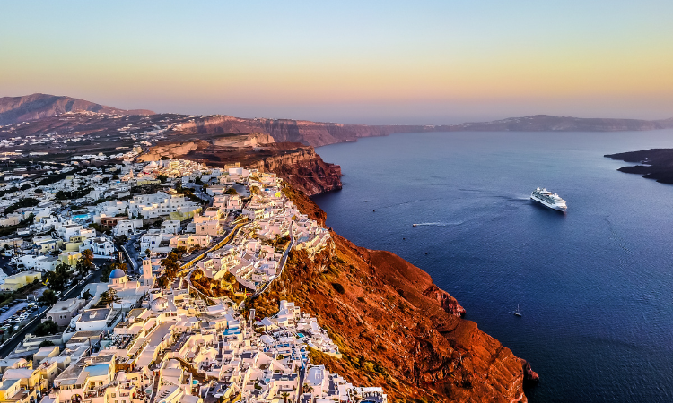 how many greek islands are there