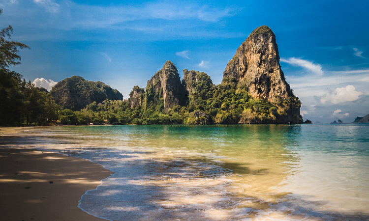 thailand and vietnam tour