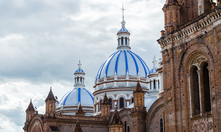 things to do in ecuador