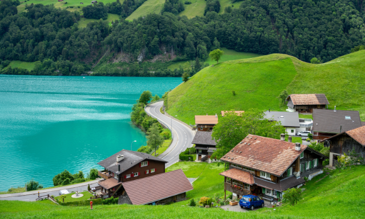 best time to visit switzerland