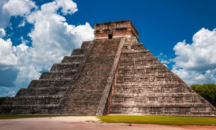 is it safe to travel to mexico