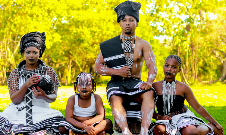 A Local’s Guide to South African People, Culture, and Official Languages